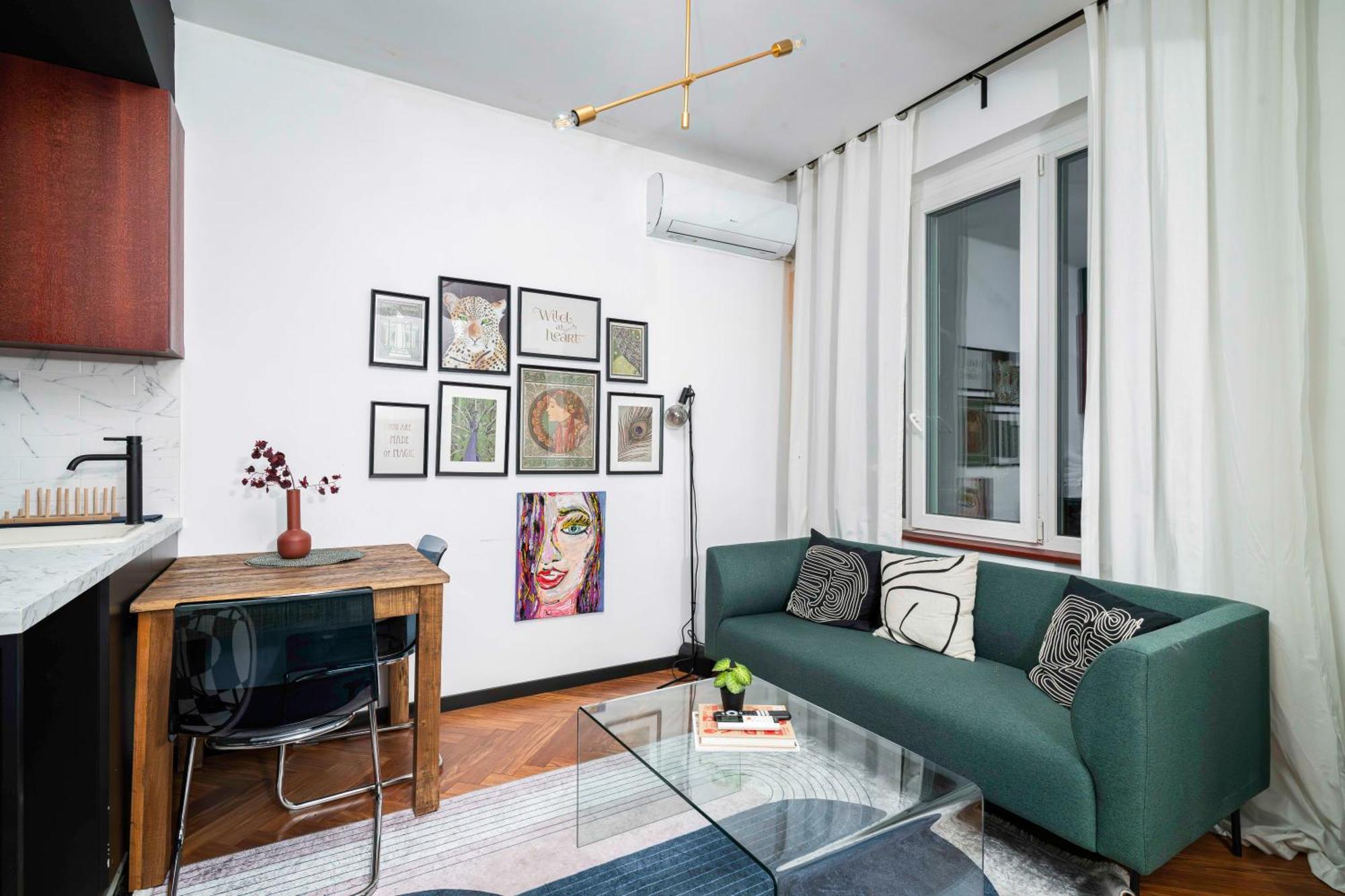 Central Art-Inspired Flat With Private Garage Sofia Eksteriør billede